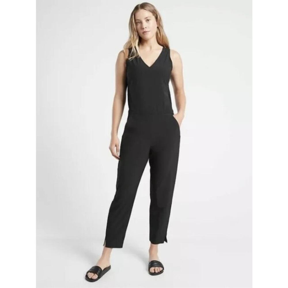 Athleta Brooklyn Ankle Jumpsuit Size 2 Black Sleeveless Pockets Athleisure